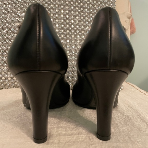 Authentic GUCCI Heels - Picture 7 of 14